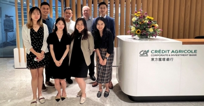 INTERNS AND MANAGERS IN HONG KONG